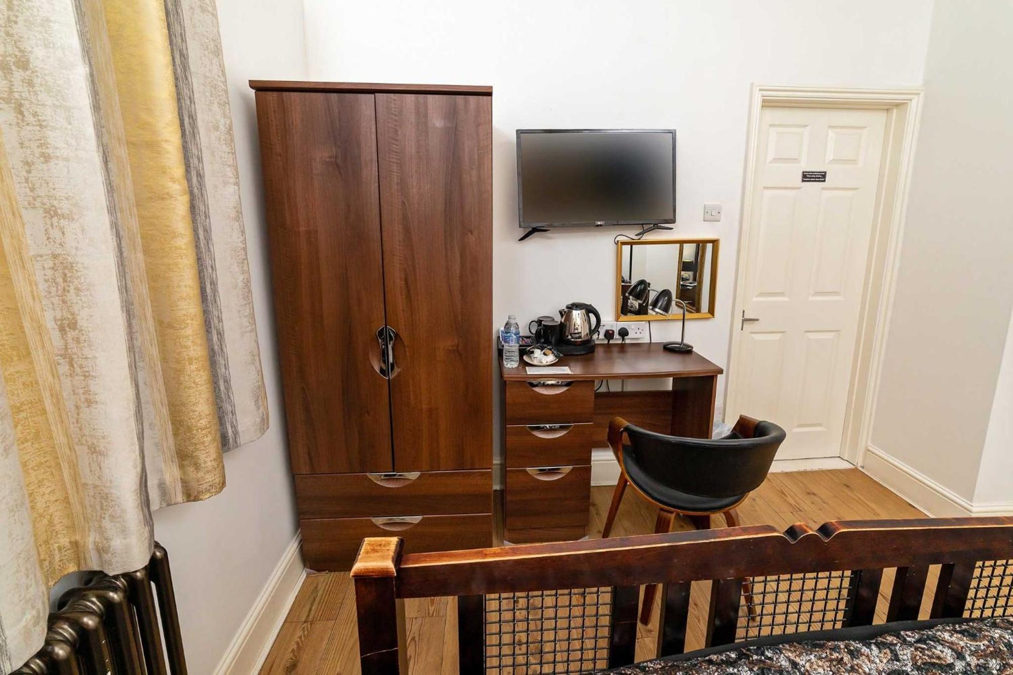 G Boutique Hotel ポーツマス エクステリア 写真